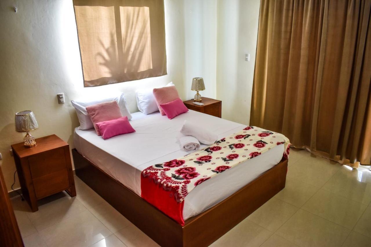 Hostal Palmas De Punta Cana F2 Bagian luar foto
